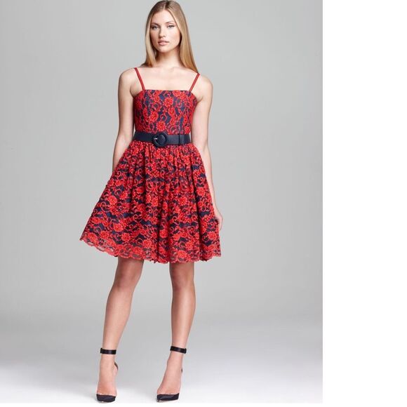 Alice + Olivia Dresses & Skirts - NWT. Alice + Olivia Lace Dress Sz 2